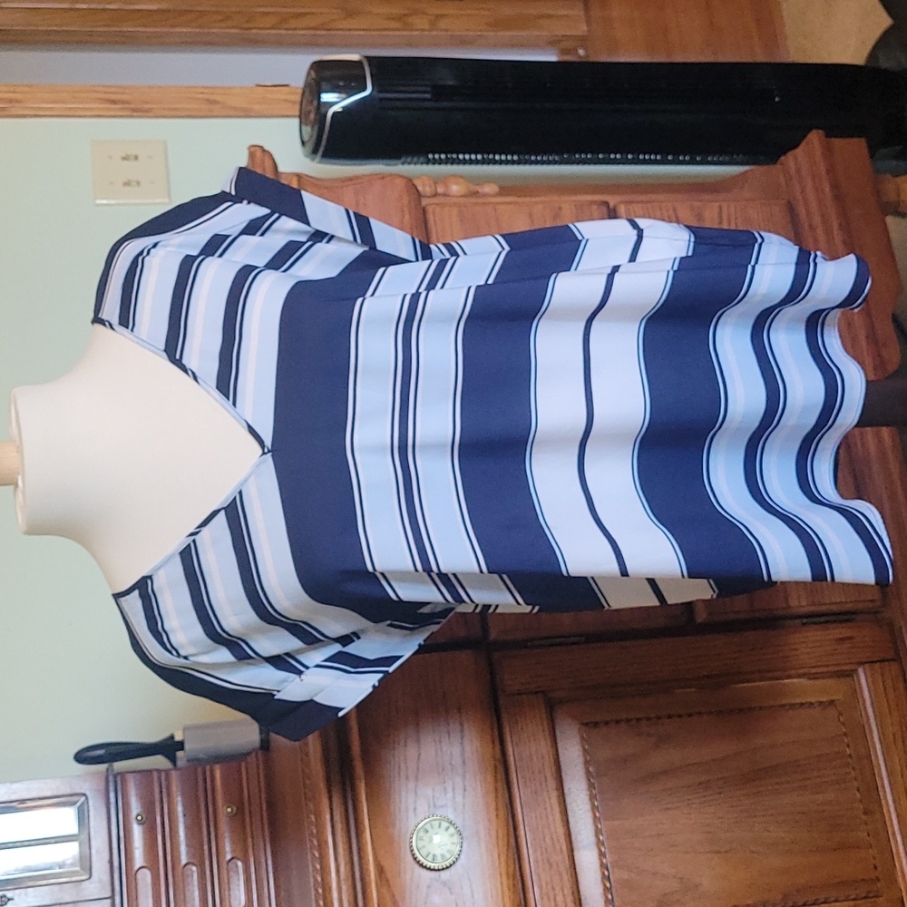 She'll sleeve blouse